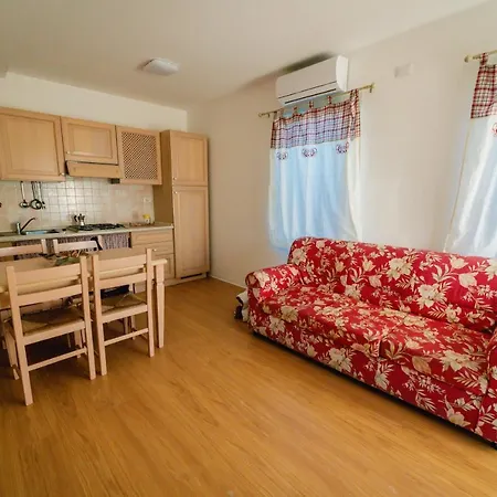 Colle Regnano 컨트리하우스 *