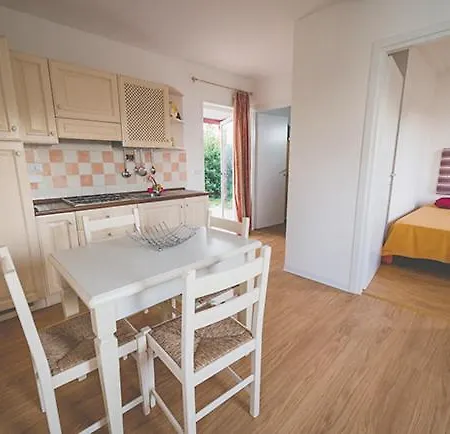 Colle Regnano 컨트리하우스 톨렌티노