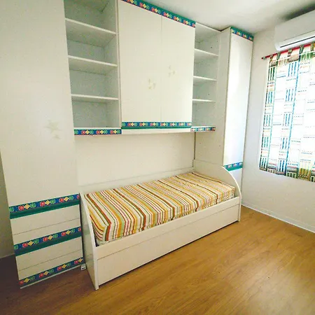 Colle Regnano 컨트리하우스 톨렌티노